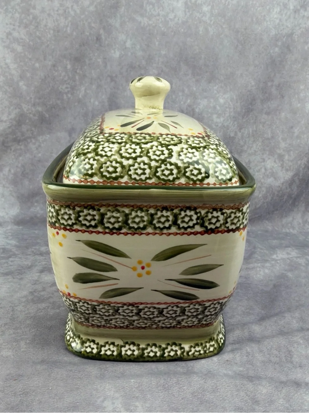 Temp-Tations Old World Green Ceramic Bread Box with Lid Ovenware by Tara